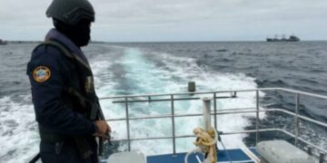 Ecuador junto a guardia costera de EE.UU. incautaron 10 toneladas de droga en altamar