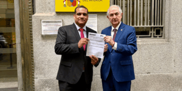 Opositores denuncian a Diosdado Cabello en España y piden protección al Gobierno