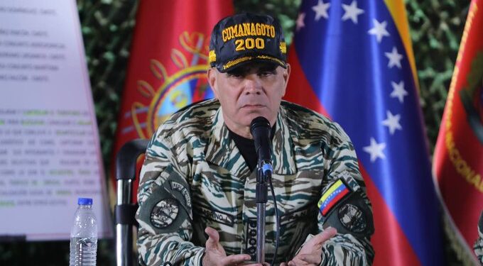 Padrino López informó sobre el desmantelamiento de campamentos de las Farc y el ELN en Zulia