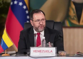 Cancillería venezolana anuncia cierre de embajadas en Noruega y Australia