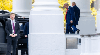 Trump niega que esté contemplando ataques en Venezuela