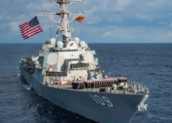 EE.UU. retiene en un buque de guerra a sobrevivientes del reciente ataque en el mar Caribe, según Reuters