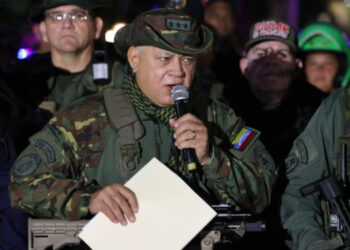 Gobierno de Maduro activa ejercicio militar en Carabobo y La Guaira ante tensión con EEUU