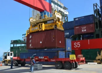 OMC prevé un crecimiento de 2,4% en el comercio mundial de bienes para 2025 y apenas 0,5% para 2026