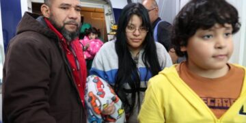 Nueve niños secuestrados por EE.UU. retornaron a Venezuela este viernes