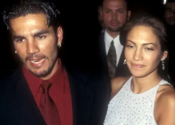 «El problema eres tú»: Primer esposo de Jennifer López explota contra la actriz y la acusa de engañarlo