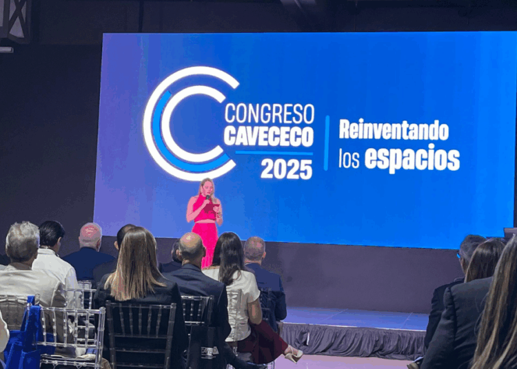 Ventas y visitas en centros comerciales crecieron en 2025, según Datanalisis