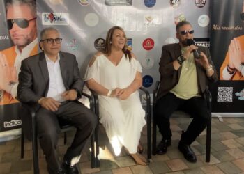 Enrique Barrios reconquista la salsa con “Mis recuerdos” 360°