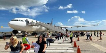 Ministerio prevé que el turismo receptivo aumente 35% al cierre de año