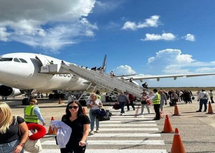 Ministerio prevé que el turismo receptivo aumente 35% al cierre de año