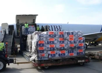 Venezuela recibe más de 1,2 millones de vacunas procedentes de la India