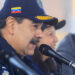 Maduro pide a la policía estudiar «todas las formas» de lucha armada