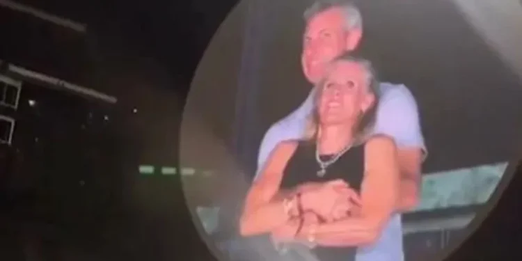 La mujer del video viral en un concierto de Coldplay habla por primera vez: “Tomé una mala decisión”