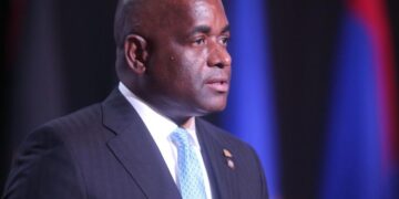 Dominica está dispuesta a mediar entre EE.UU. y Venezuela para asegurar la paz en el Caribe