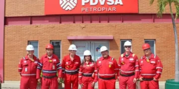 «El enemigo no descansa»: Venezuela pide a trabajadores petroleros estar «muy alerta»