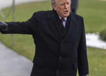 Trump dice que Venezuela le quitó «derechos petroleros» a EEUU y los quiere de vuelta