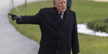 Trump dice que Venezuela le quitó «derechos petroleros» a EEUU y los quiere de vuelta