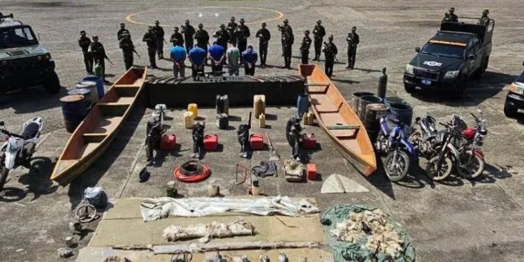 Fanb destruye numerosas estructuras logísticas para el narcotráfico en los márgenes del río Catatumbo