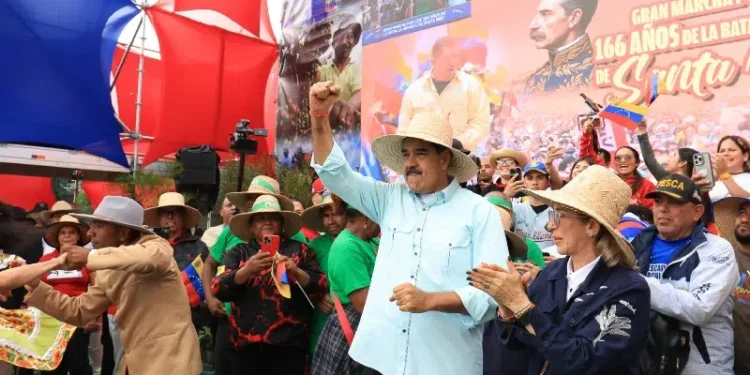 Maduro agradece manifestaciones en Oslo por denunciar «mancha de sangre» en el Nobel de la Paz