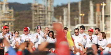 Venezuela concreta acuerdo para exportar la primera molécula de gas del país