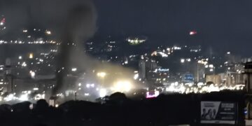 Sobrevuelo de aviones y fuertes explosiones se registraron en Caracas, La Guaira y Miranda