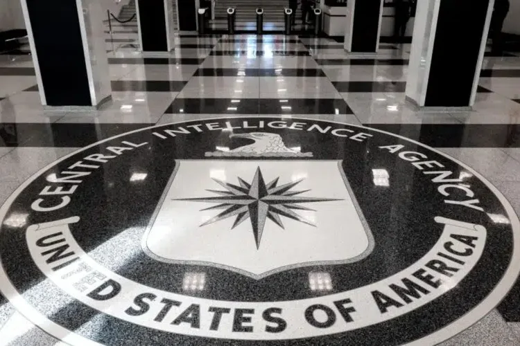 Estados Unidos planifica la presencia de la CIA en la Venezuela post-Maduro, según CNN