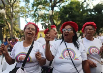 Simpatizantes chavistas confía en un acuerdo para liberar a Maduro ante «presión internacional»
