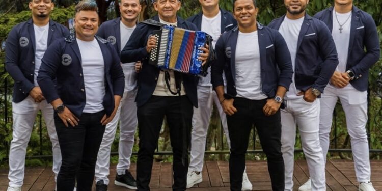 LOS CHICHES VALLENATOS LE PIDEN A ESE AMOR «QUEDATE»