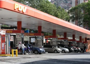 Comienza plan piloto de suministro de gasolina de 97 octanos en Caracas