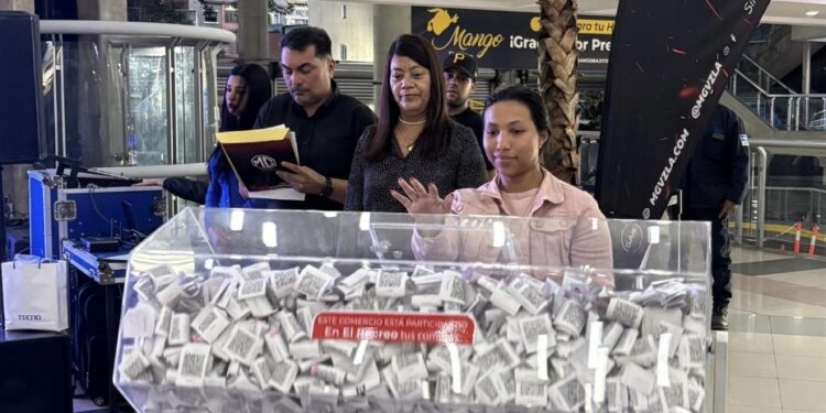 Centro Comercial El Recreo premia la fidelidad de sus visitantes con la entrega de un vehículo 0 Km