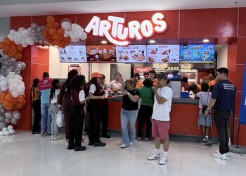 Arturos fortalece su presencia en el eje Guarenas-Guatire con nueva apertura de restaurante