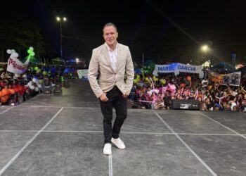 El periodista Yoel Díaz aterrizó en San Fernando de Apure para animar la Elección de la Reina de la “Fiesta del Alma Llanera 2026”