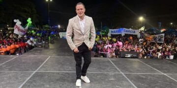 El periodista Yoel Díaz aterrizó en San Fernando de Apure para animar la Elección de la Reina de la “Fiesta del Alma Llanera 2026”