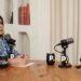 Viviana Gibelli y Marjorie Haddad abordan el desafío de la IA en la crianza de los hijos.