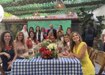 OLÉ celebra la tradición, el amor y la calidez que las madres aportan a nuestras vidas con “Madres Extraordinarias” 2026
