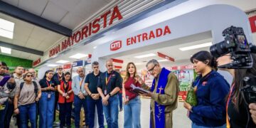 Central Madeirense revoluciona el comercio en Catia con la inauguración de su primera «Zona Mayorista»
