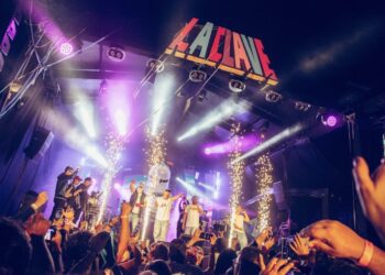 Tras dos sold out históricos, La Clave regresa para celebrar a San Juan junto a Guaco