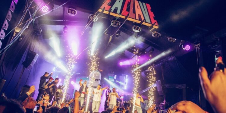 Tras dos sold out históricos, La Clave regresa para celebrar a San Juan junto a Guaco