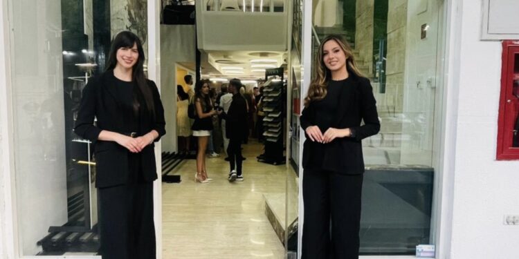 Mármoles R&A apuesta al mercado venezolano, con la apertura de su nueva tienda.