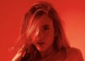 Katherine Coll estrena su tema «Hipnótica»