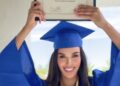 Michell Roxana fortalece su preparación profesional al culminar su formación como Paralegal