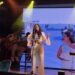 Jeszi debuta con “Bombillo” el primer sencillo promocional de su EP “Lo que nos contó el mar”