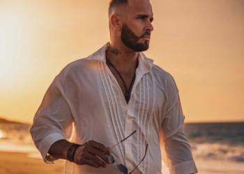John Patiño fusiona sus raíces caribeñas con la electrónica global en «Luminoso», su nuevo EP de Afro House