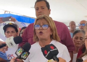 Trabajadores y sindicatos de la salud inician recolección nacional de firmas y anuncian movilización a Miraflores para el 13 de octubre