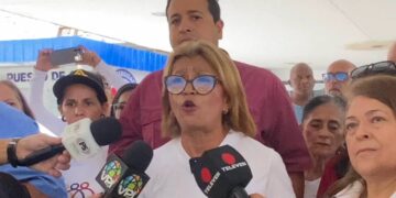 Trabajadores y sindicatos de la salud inician recolección nacional de firmas y anuncian movilización a Miraflores para el 13 de octubre